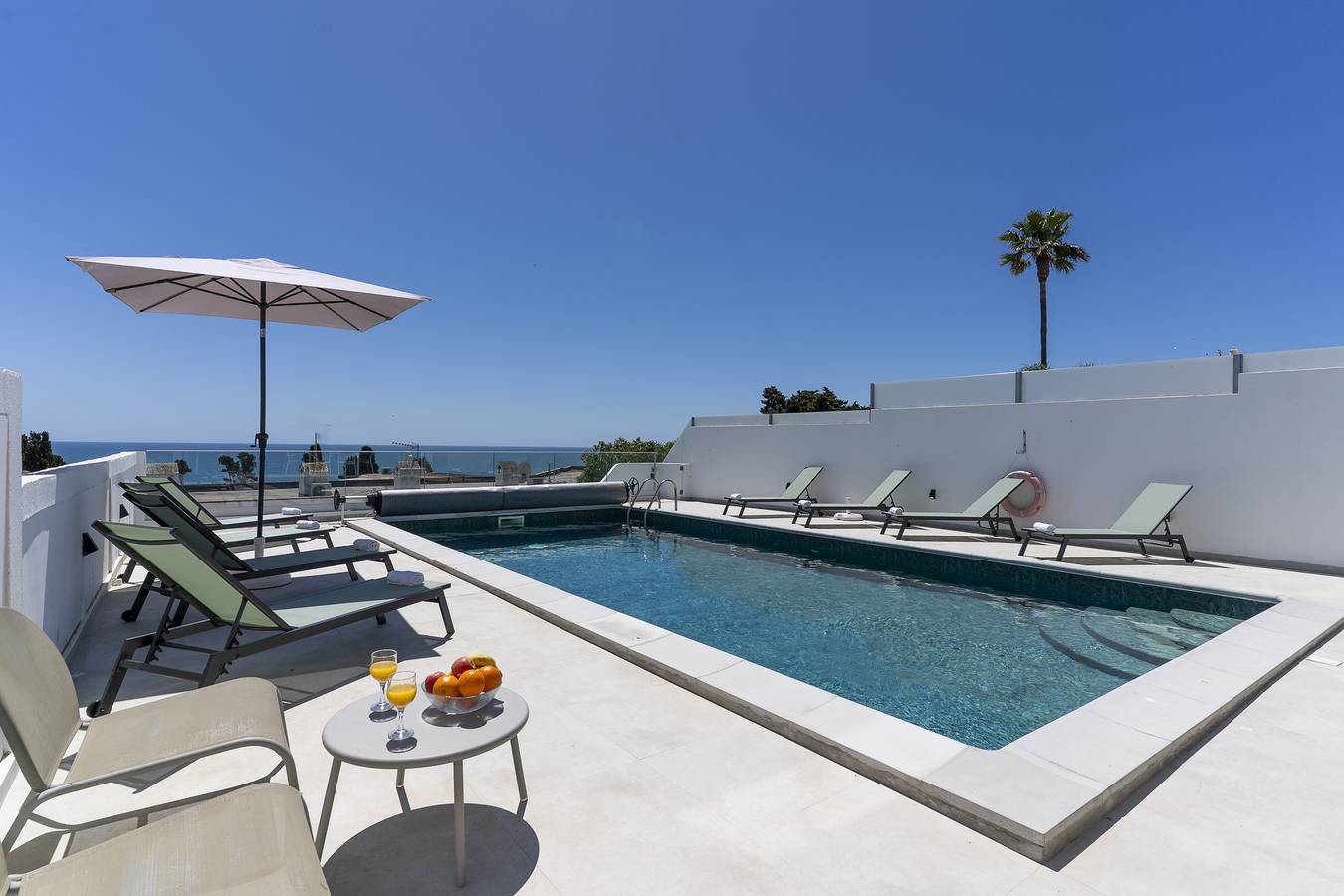 #285 Sea View Villa | Jacuzzi & Large Pool in Albufeira, Faro Distrikt