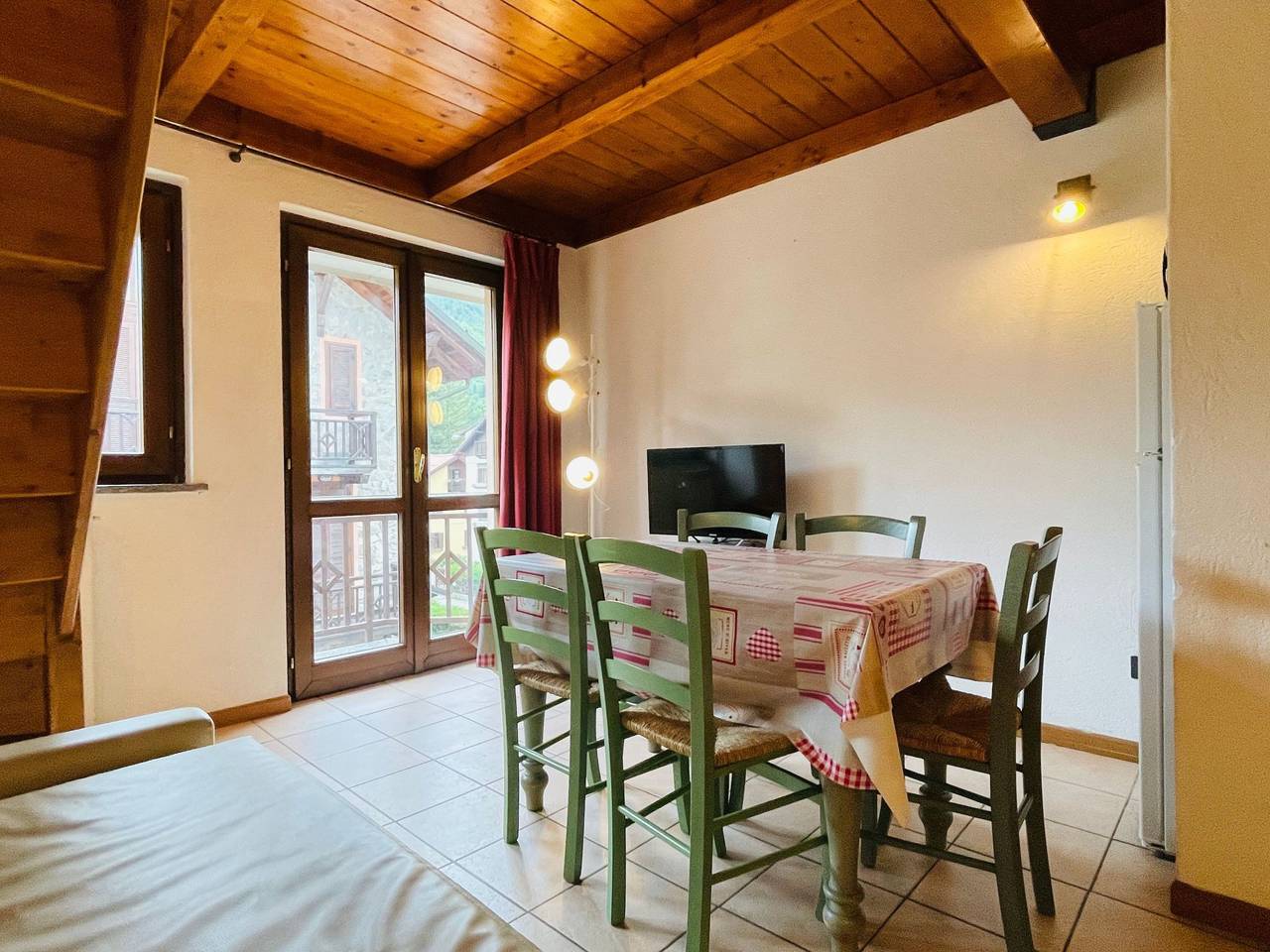 Apartamento entero, Zwei-Zimmer-Wohnung im Dachgeschoss 4 p. l. Villa Frejus in Bardonecchia, Provincia de Torino