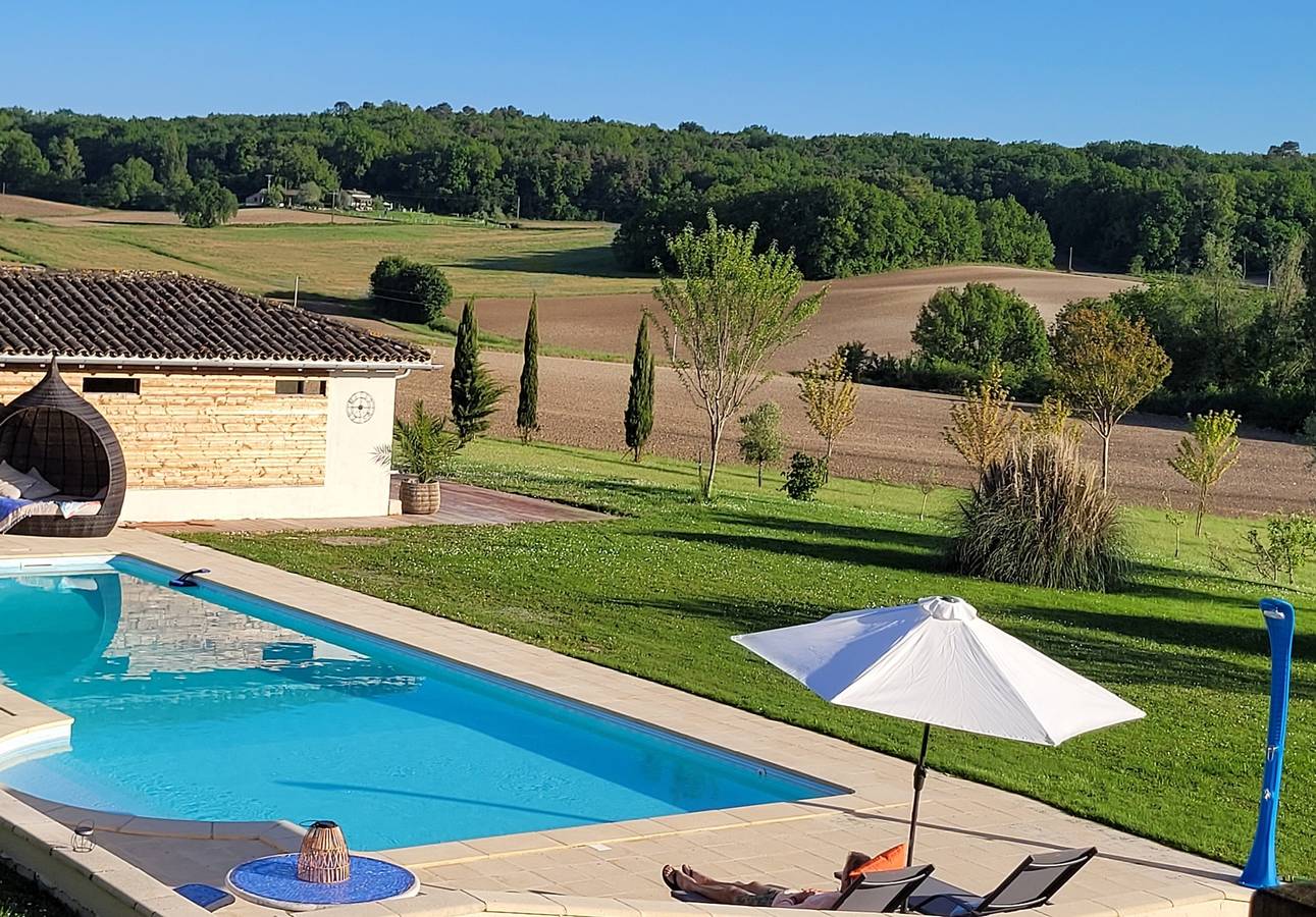 Sunny oasis in Salles (Lot-et-Garonne), Région de Villeneuve-sur-Lot