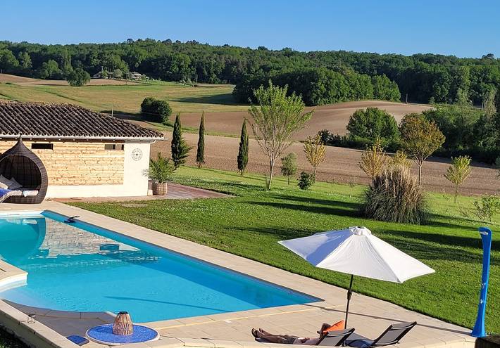 Gîte pour 4 personnes, avec Piscine