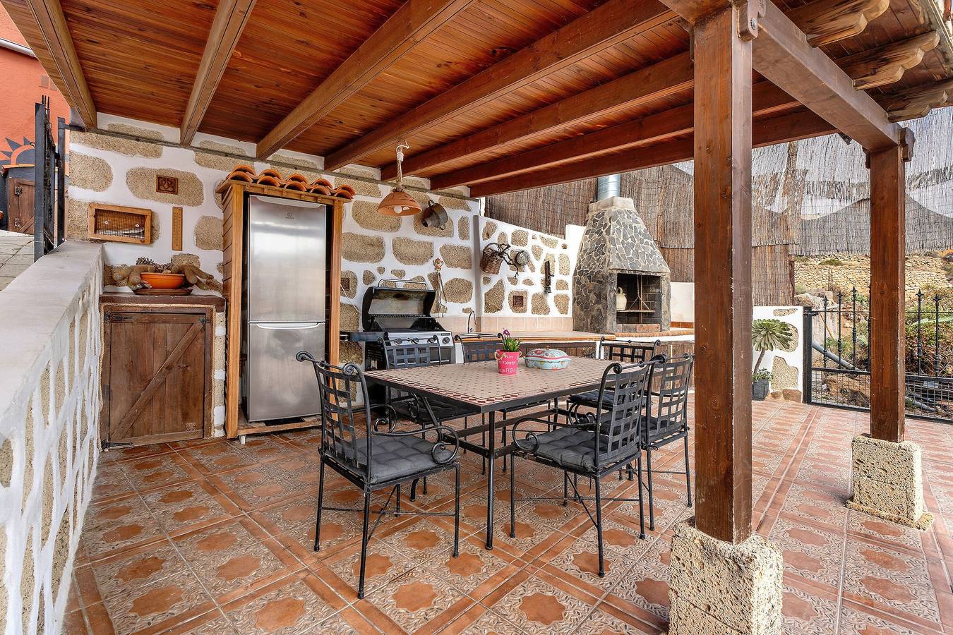 Casa rural 'Casa Elvira' con piscina privada, terraza privada y Wi-Fi in Granadilla de Abona, Tenerife Sur