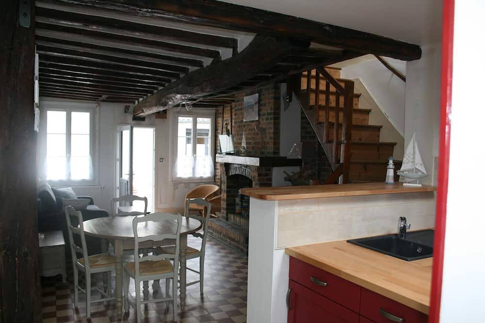 Maison de pécheur avec jardin et terrasse plein sud. in Saint-Valery-sur-Somme, Région d'Abbeville