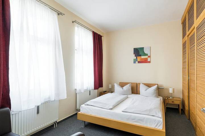 Ferienwohnung für 8 Personen, mit Balkon und Terrasse sowie Garten und Sauna in Kühlungsborn - 2