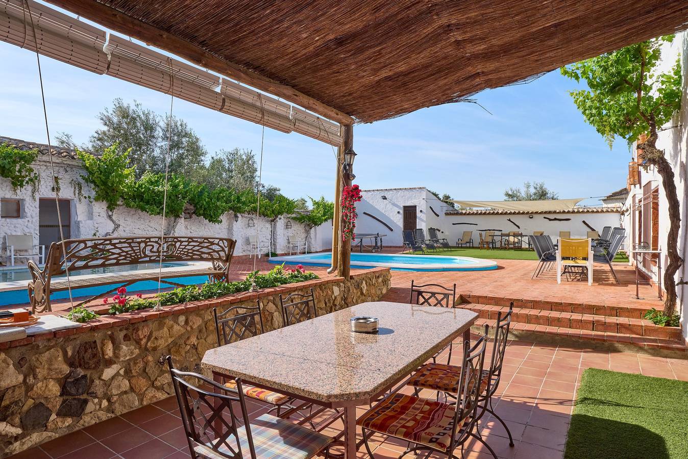 Ampio Cortijo a Lucena, Andalusia – 6 Camere con Vista Montagna in Lucena, Sierras Subbéticas
