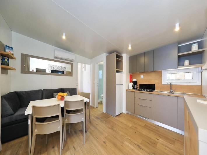 Camping für 4 Personen, mit Terrasse in Dalmatien - 2