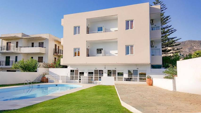 Location de vacances pour 2 personnes, avec piscine et jardin à Chersónissos - 2
