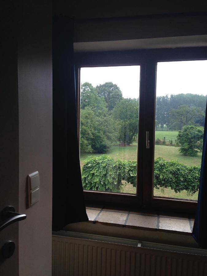 Location de vacances pour 2 personnes, avec jardin ainsi que terrasse et vue, animaux acceptés à Leeuw-Saint-Pierre - 4