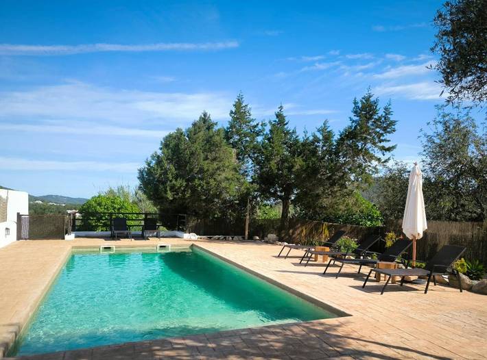 Casa rural para 8 personas, con Balcón y Terraza además de Jardín y Piscina en San Miguel de Balansat - 3