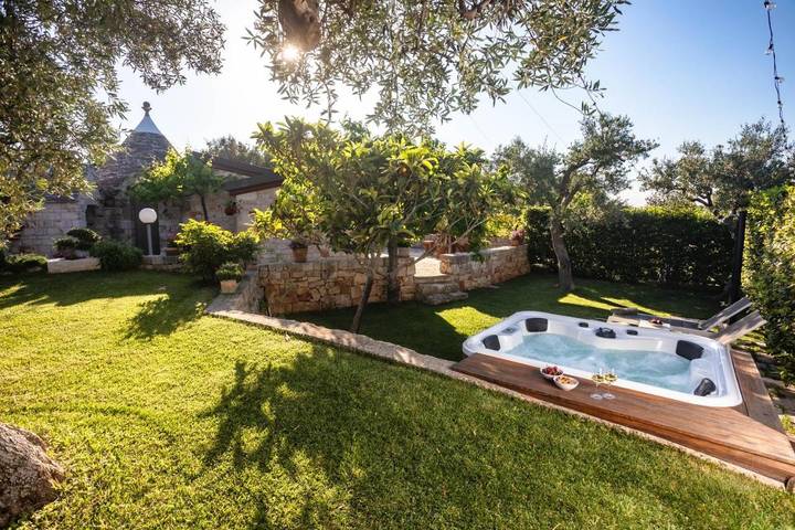 B&b per 4 persone, con Idromassaggio e Terrazza nonché Giardino e Panorama a Castellana Grotte