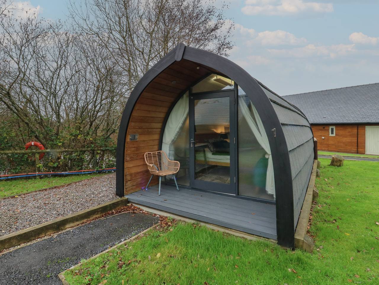 Hut for 2 People in Swansea region, South-Wales