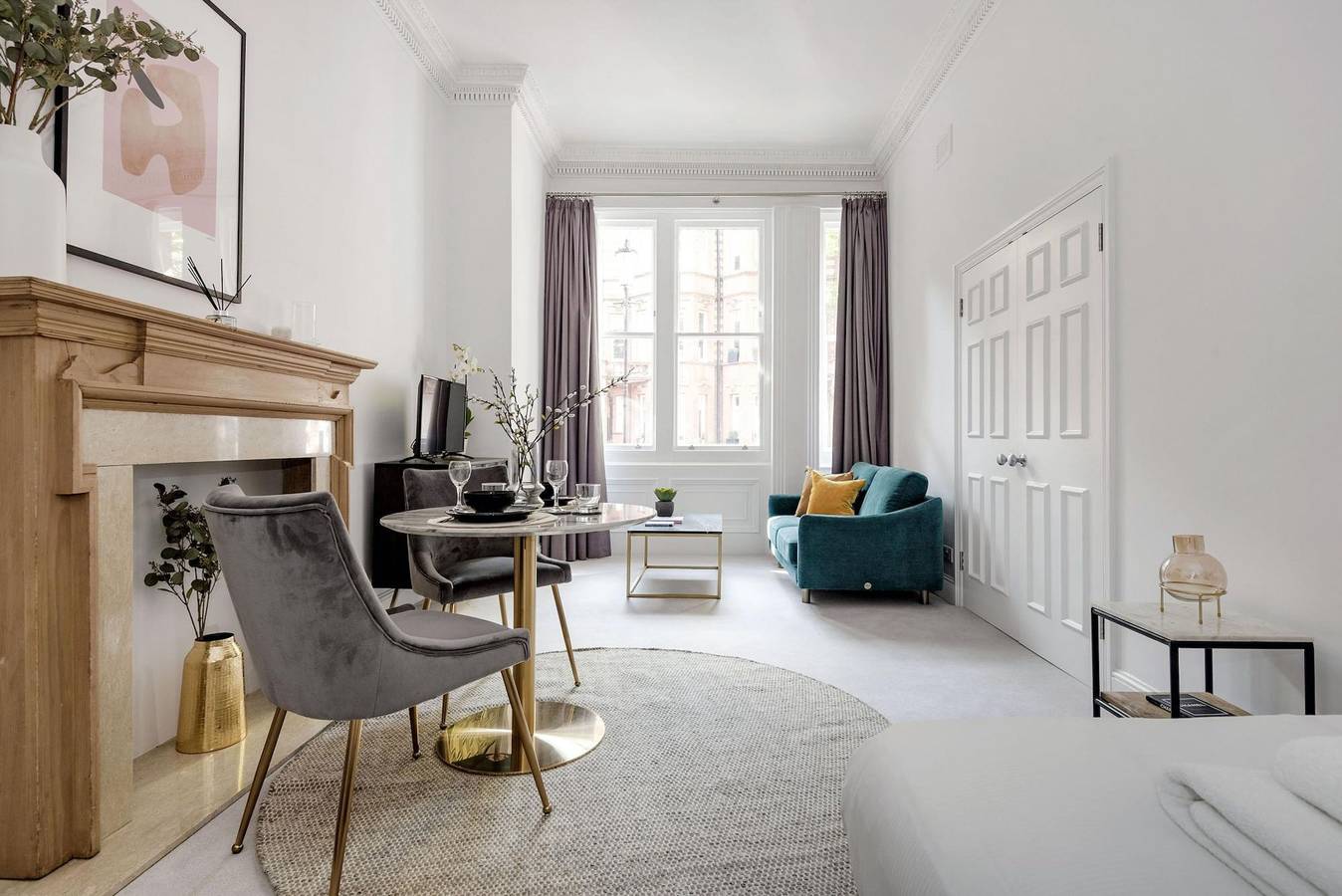 Entire apartment, The Chelsea Studio next to Sloane Square in Kensington and Chelsea, London