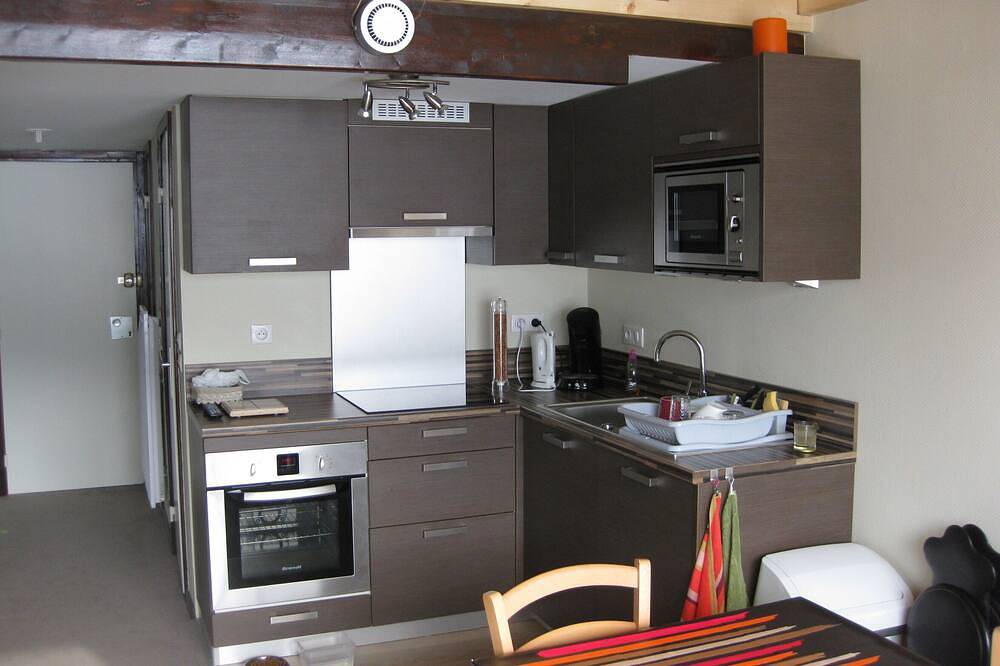Ganze Wohnung, 6-person duplex apartment Super Lioran In the heart of the resort Covered parking in Le Lioran, Laveissière