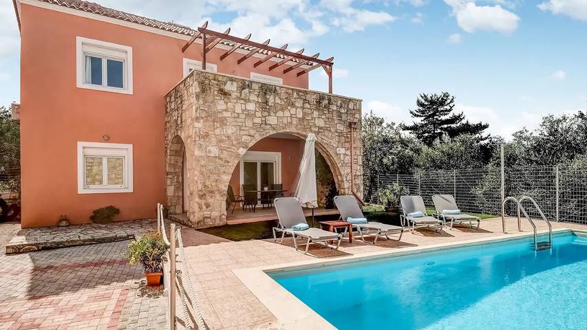 Ferienhaus für 7 Personen, mit Garten und Pool