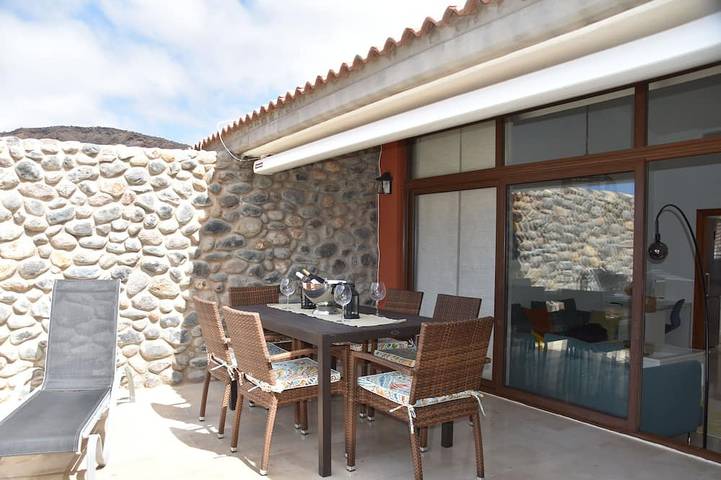 Villa voor 6 personen, met balkon en zwembad in Pueblo de Tauro