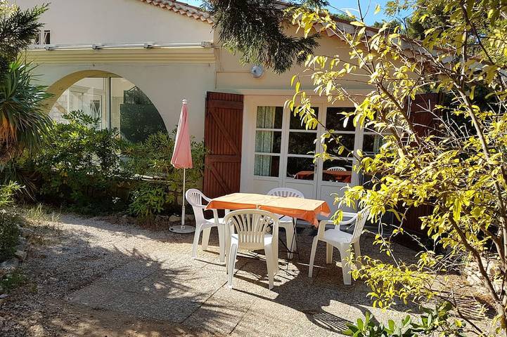 Vakantiehuis voor 3 personen, met tuin en terras, met huisdier - 1