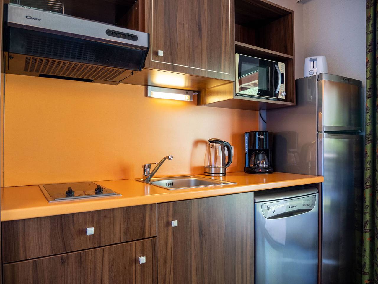 Estudio entero, Estudio en Jausiers con terraza, wifi y admite mascotas in Jausiers, Parque nacional de Mercantour