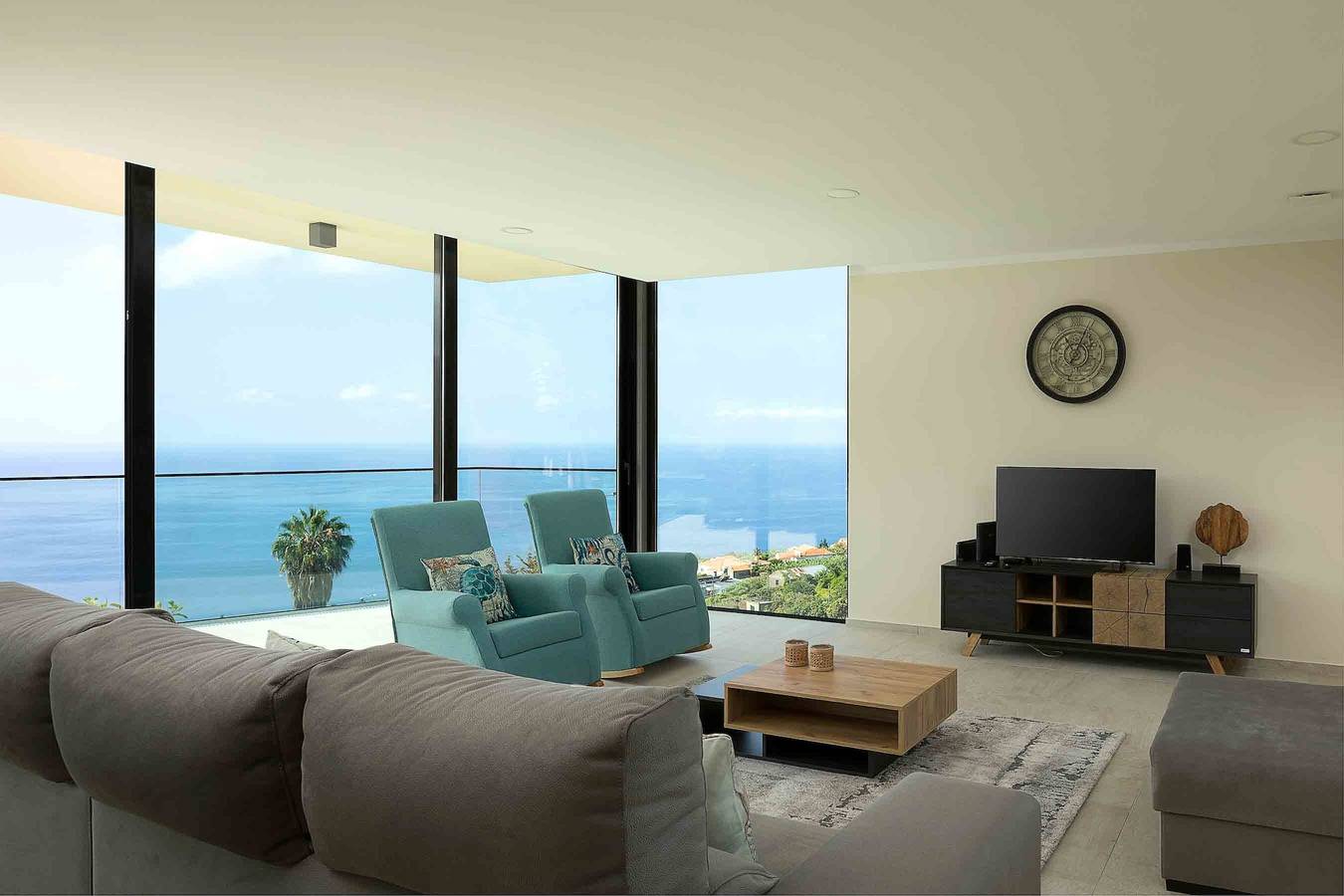 Bungalow for 8 people with terrace in Estreito da Calheta, Madeira