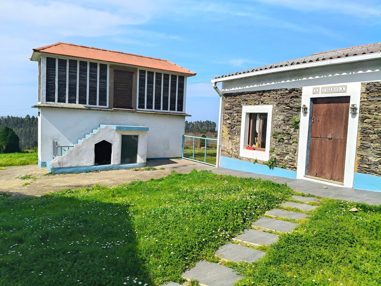 "Casa Corral Bouzamayor": Heritage, Avant-Garde Desing & 1880 History in a Private Galician Estate in Valdoviño, Costa de Galicia