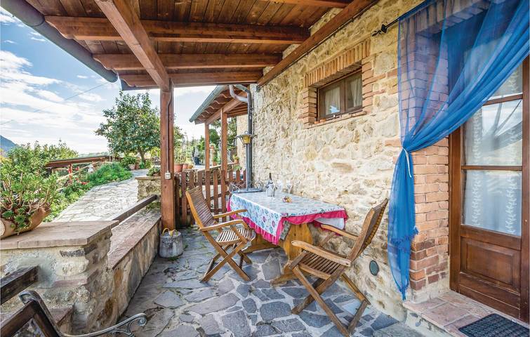 Appartamento intero, Appartamento con piscina vicino a Volterra in Volterra, Pisa e dintorni