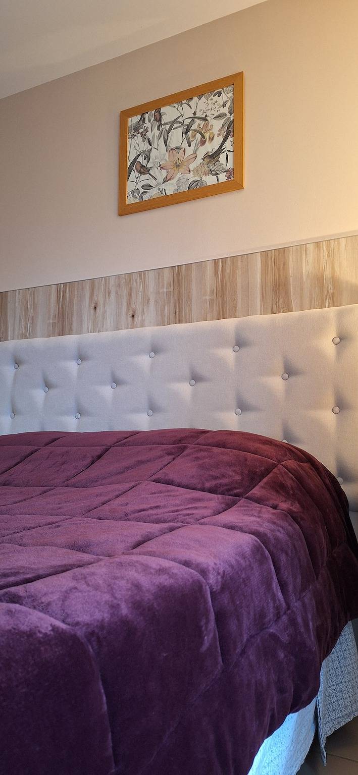 Room 'Le Meslay N°1' with Shared Terrace, Shared Garden and Wi-Fi in Fyé, Sarthe