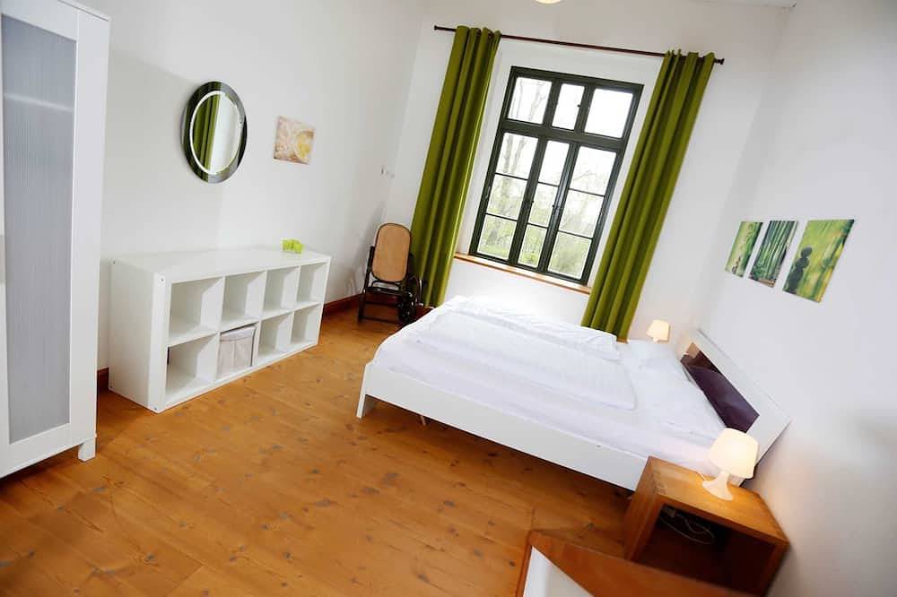 Ganze Wohnung, Ferienwohnung 2 „Ticki“ - Gutshaus Bartelshagen in Dalkendorf, Mecklenburgische Schweiz