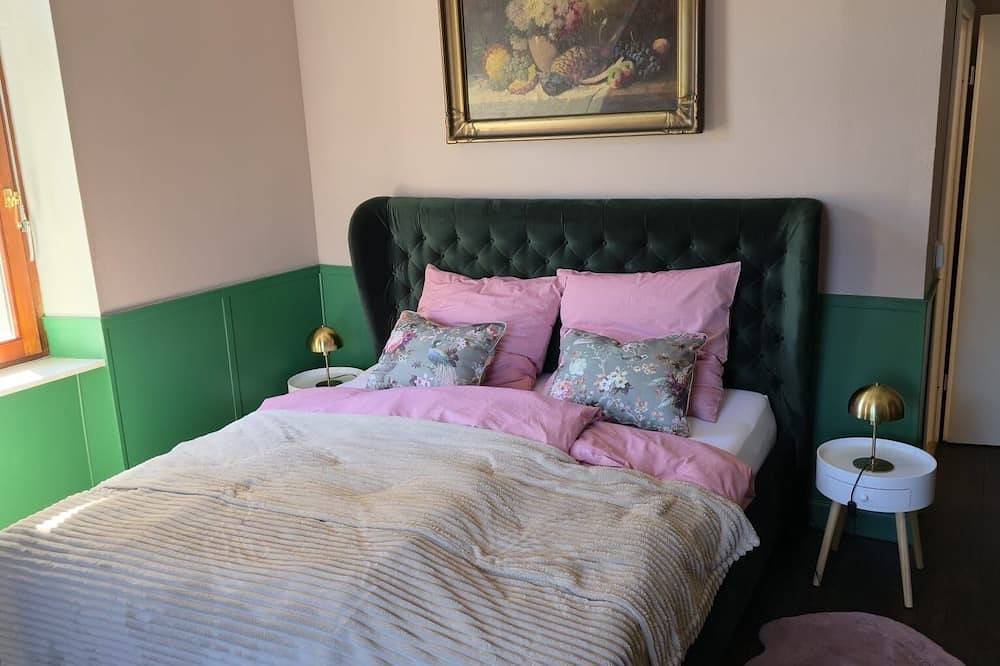 Ganze Wohnung, Charmante Wohnung in historischer Villa+Parkplatz in Saarbrücken, Saargau