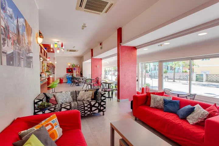 Hôtel pour 4 personnes, avec balcon, animaux acceptés - 1