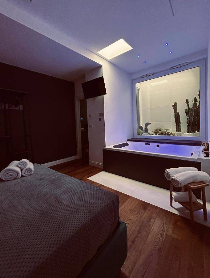 Double Room with Terrace in Monte Sant'Angelo, Gargano
