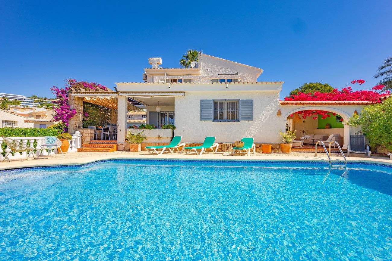 Villa Descanso - Plusholidays in Gran Sol, Calpe