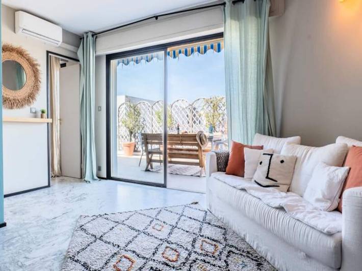 Gîte pour 4 personnes, avec terrasse dans Port du Mourre-Rouge - 3