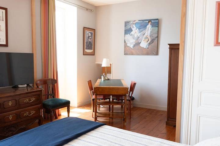 Location de vacances pour 8 personnes, avec balcon dans Office De Tourisme Du Chateau D Olonne - 4