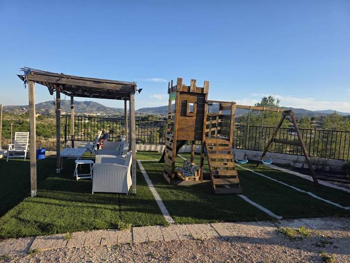 Casa rural para 6 personas, con Terraza además de Piscina y Vistas en Elda - 4