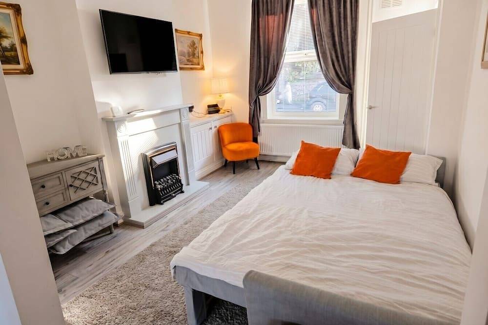 Spacious and cosy town-centre base near Peak District in Ashbourne, Derbyshire