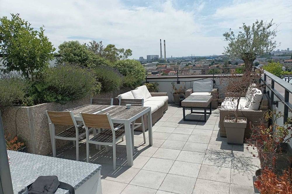 Entire apartment, Cosy Apartment - Rooftop - Parking - Paris in Vitry-sur-Seine, Val-de-Marne