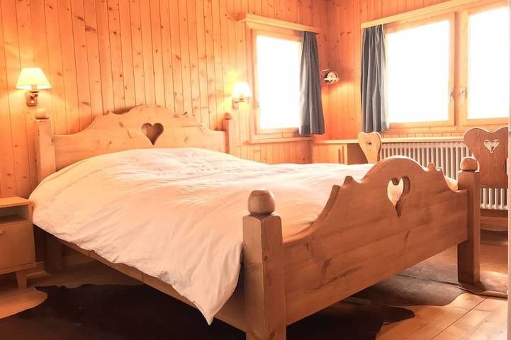 Gîte pour 12 personnes, avec piscine ainsi que jardin et balcon à Ayent - 3