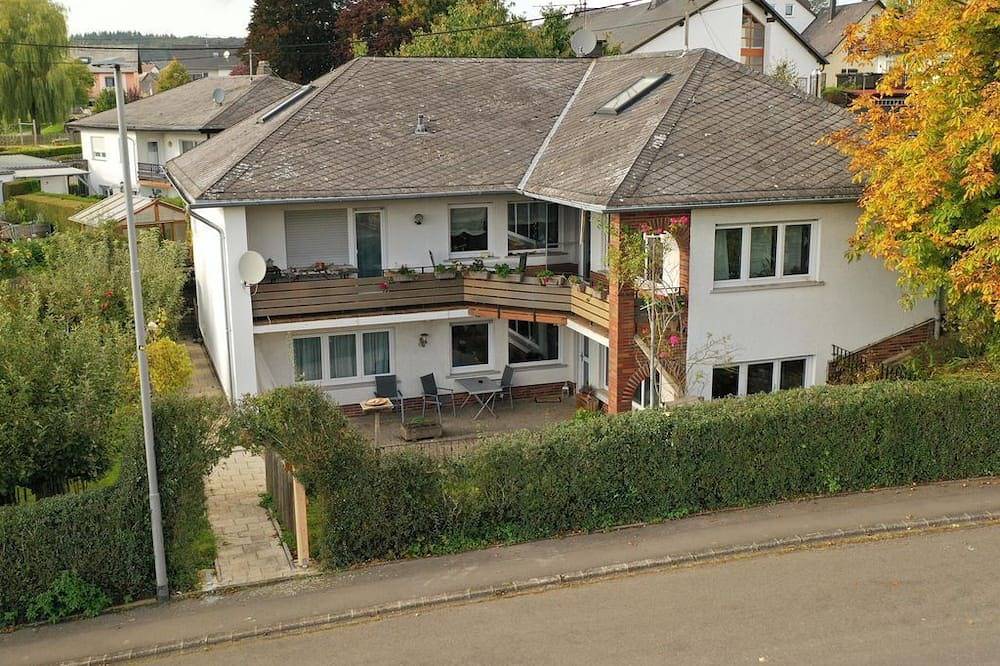 Ganze Wohnung, Ferienwohnung Schwalbennest - Appartement/Fewo, Dusche und Badewanne, 2 Schlafrä in Büchenbeuren, Hunsrück