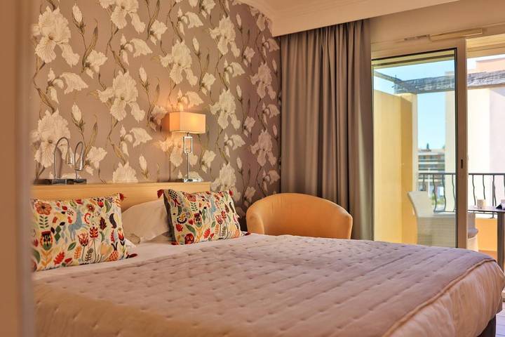 Hôtel pour 2 personnes, avec vue et balcon dans Plage De La Croisette Sainte Maxime - 4