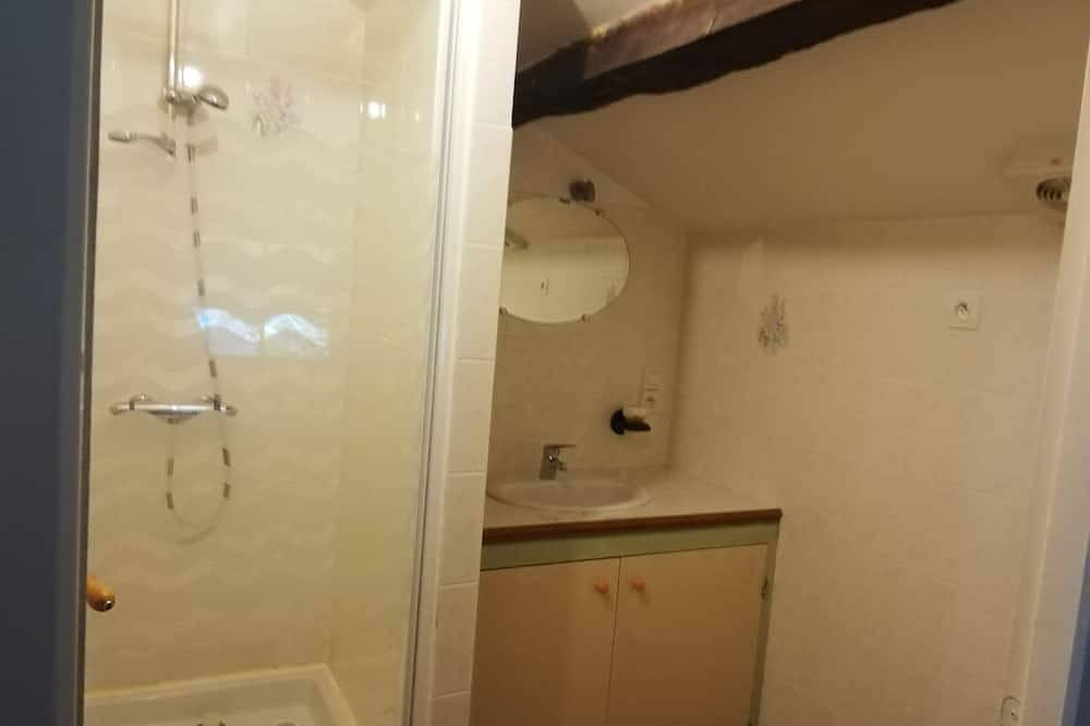 Appartement entier, Au Coeur De La Nature Studio 2/3 P proche Perigord piscine jeux pour enfants in Monclar, Région de Villeneuve-sur-Lot