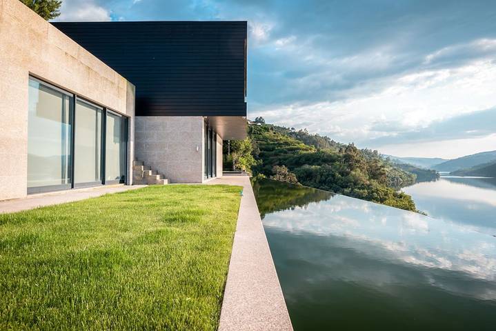 Villa para 6 pessoas, com Terraço e Jardim e ainda Piscina em Município de Resende