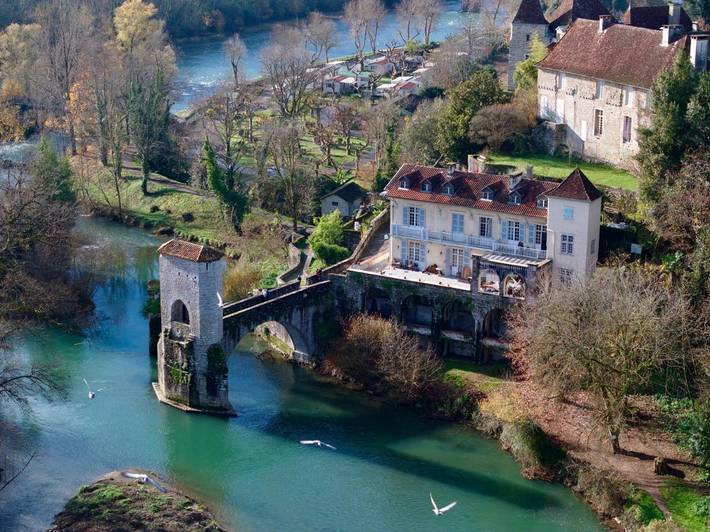Chambre d’hôte pour 2 personnes, avec Balcon et Terrasse ainsi que Jardin et Vue