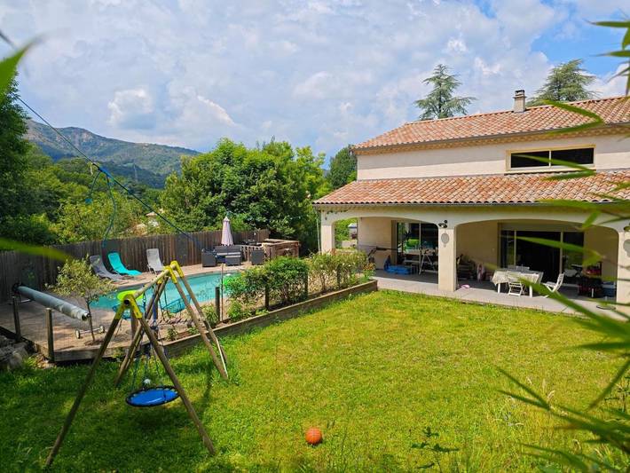 Villa pour 9 personnes, avec piscine et jardin - 1