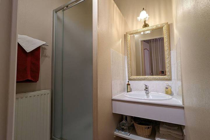 Chambre d’hôte pour 2 personnes, avec piscine
