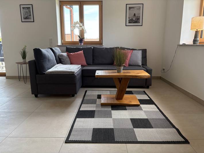 Ganze Wohnung, Gemütliche Ferienwohnung „Kampenwand“ mit Balkon in Schnaitsee, Landkreis Traunstein