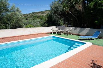 Gîte pour 4 personnes, avec piscine et balcon ainsi que vue et jardin à Mòdolo