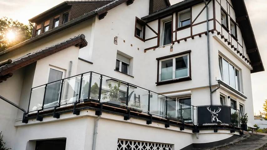 Ferienwohnung für 5 Personen, mit Balkon und Sauna in Pelm