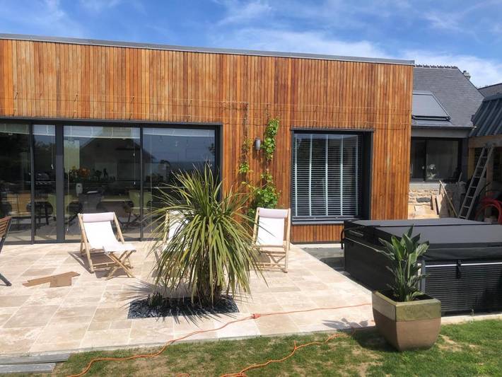 Location de vacances pour 6 personnes, avec Jacuzzi et Terrasse ainsi que Jardin et Vue à Les Pieux