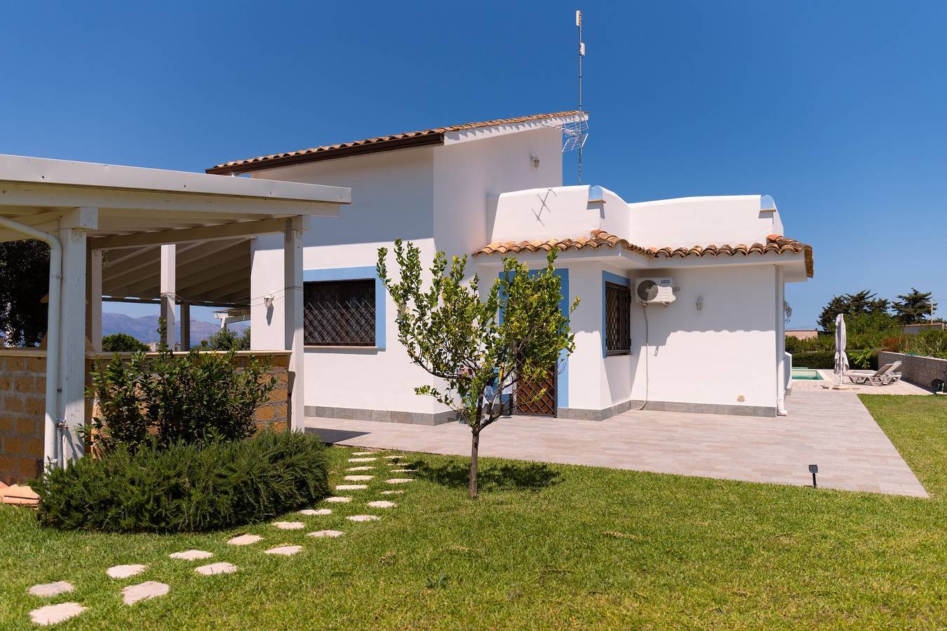 Casa Babalù vista mare con piscina privata in Partinico, Provincia di Palermo