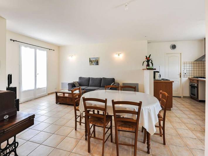 Location de vacances pour 5 personnes, avec piscine ainsi que jardin et terrasse à Aigues-Vives (Hérault) - 2