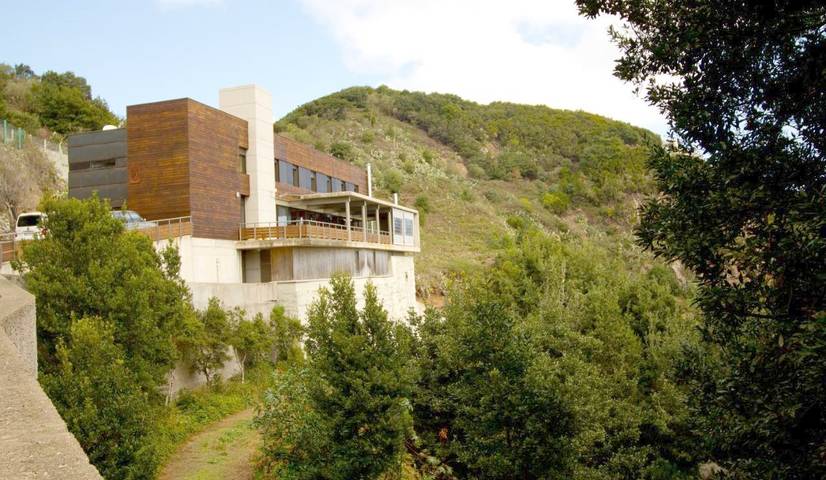 Auberge, avec Terrasse ainsi que Jardin et Vue
