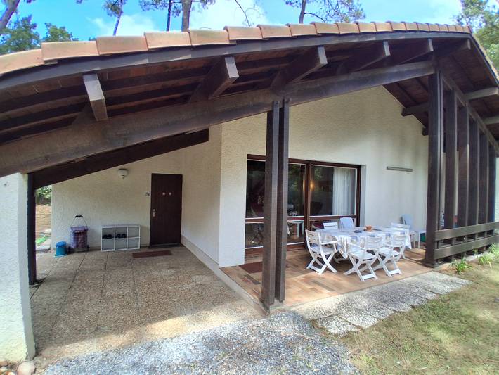 Location de vacances pour 6 personnes, avec terrasse dans Plage du Penon - 2
